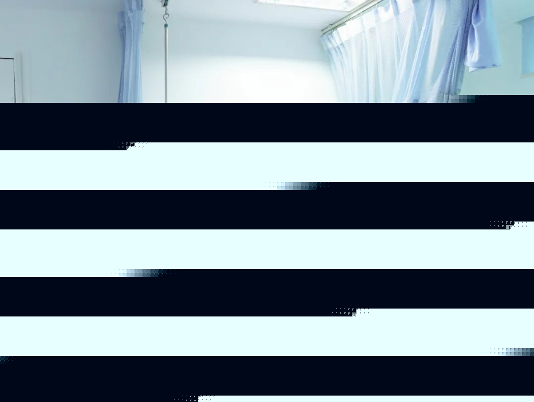 罗大爷出院前与胡华东主任团队合影